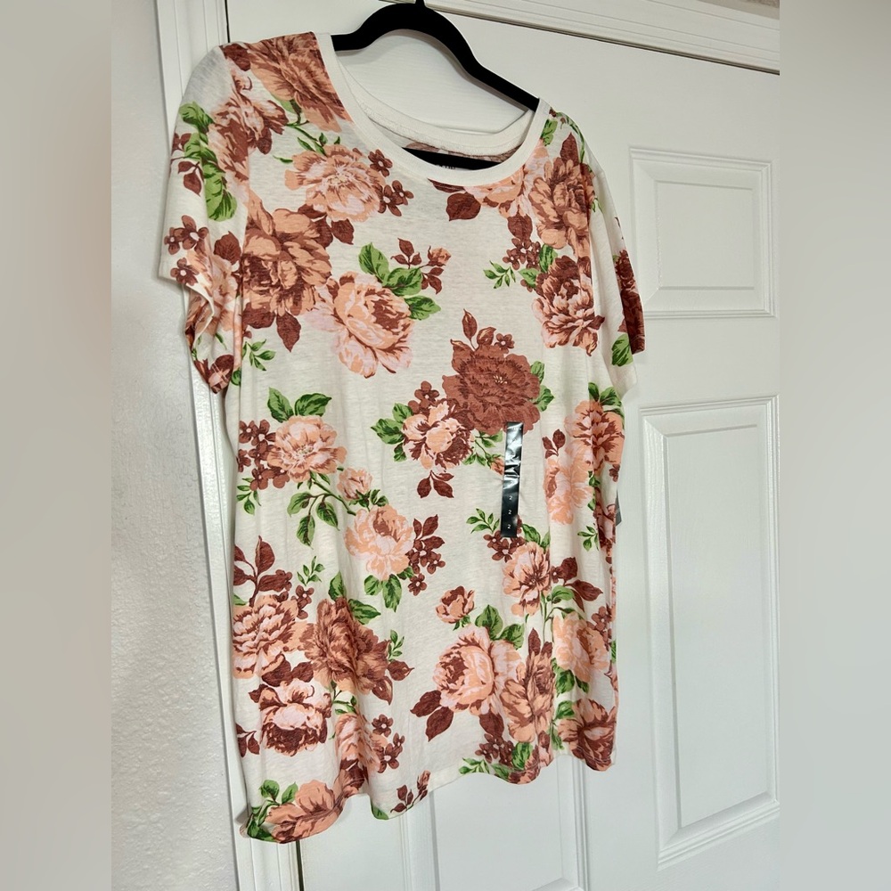 Vintage Floral Tee 🆕